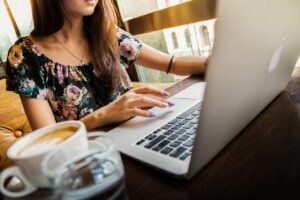Is affiliate marketing legal